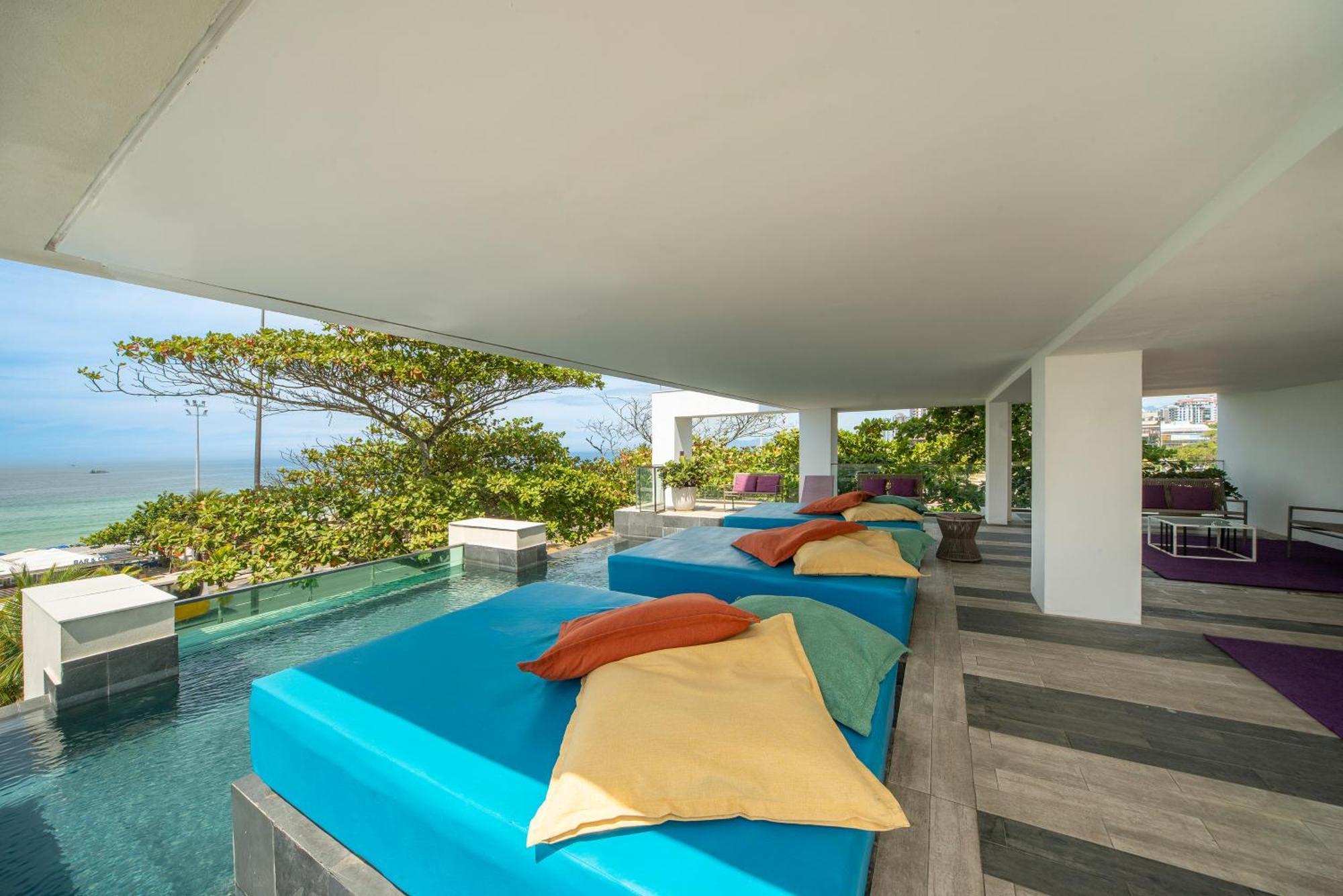 Lifestyle Laghetto Collection Hotell Rio de Janeiro Exteriör bild The pool at the W Hotel in Cancun