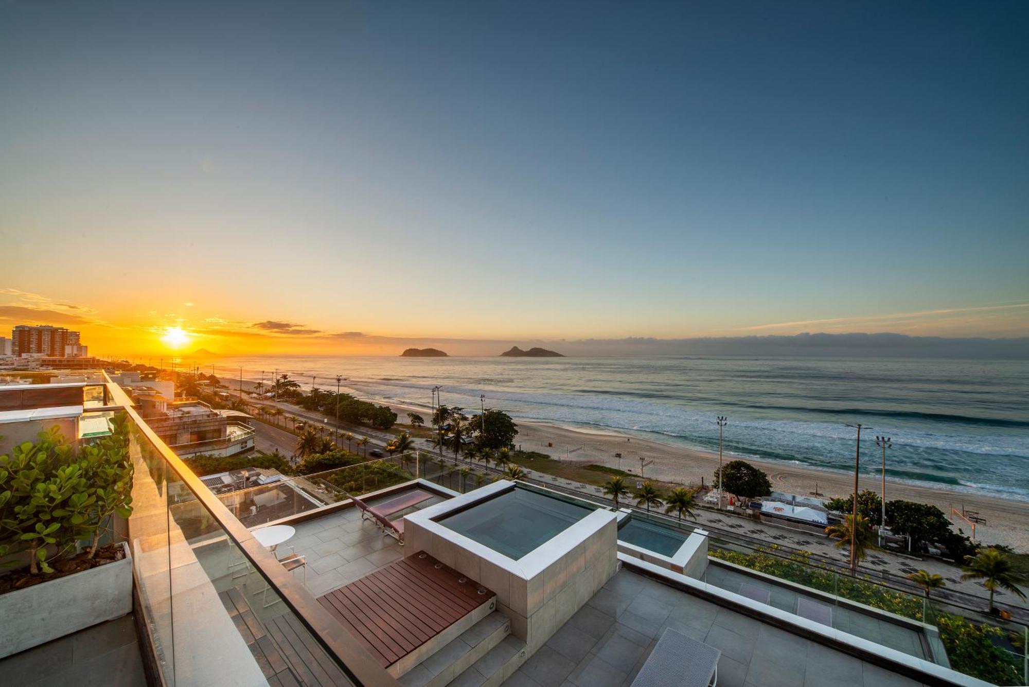 Lifestyle Laghetto Collection Hotell Rio de Janeiro Exteriör bild Sunset at the beach in Pimentel