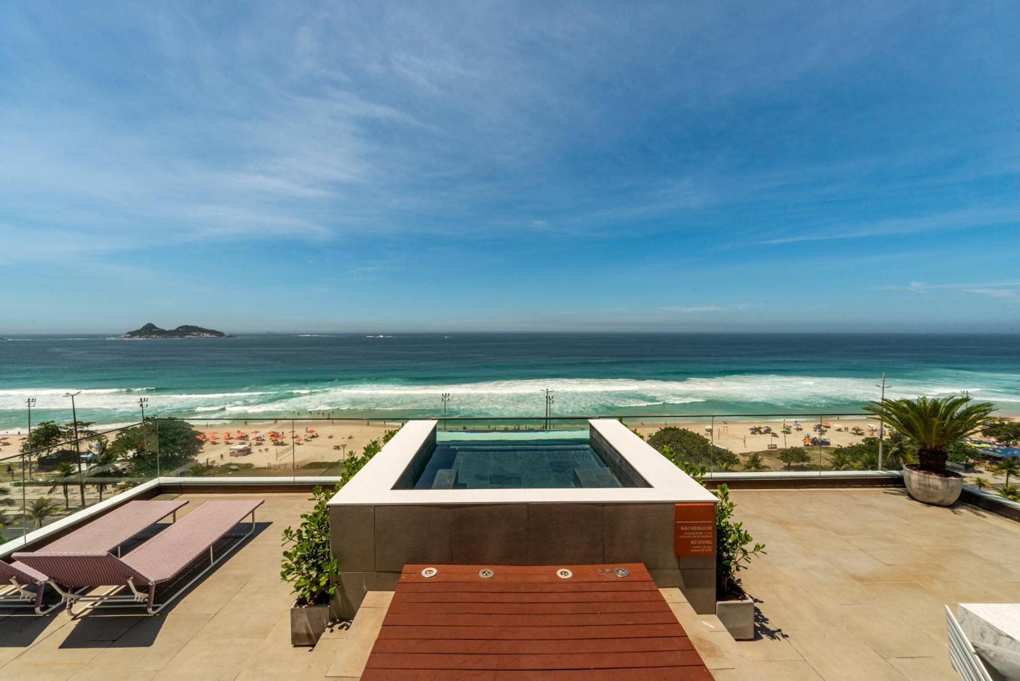 Lifestyle Laghetto Collection Hotell Rio de Janeiro Exteriör bild View of the beach from the hotel