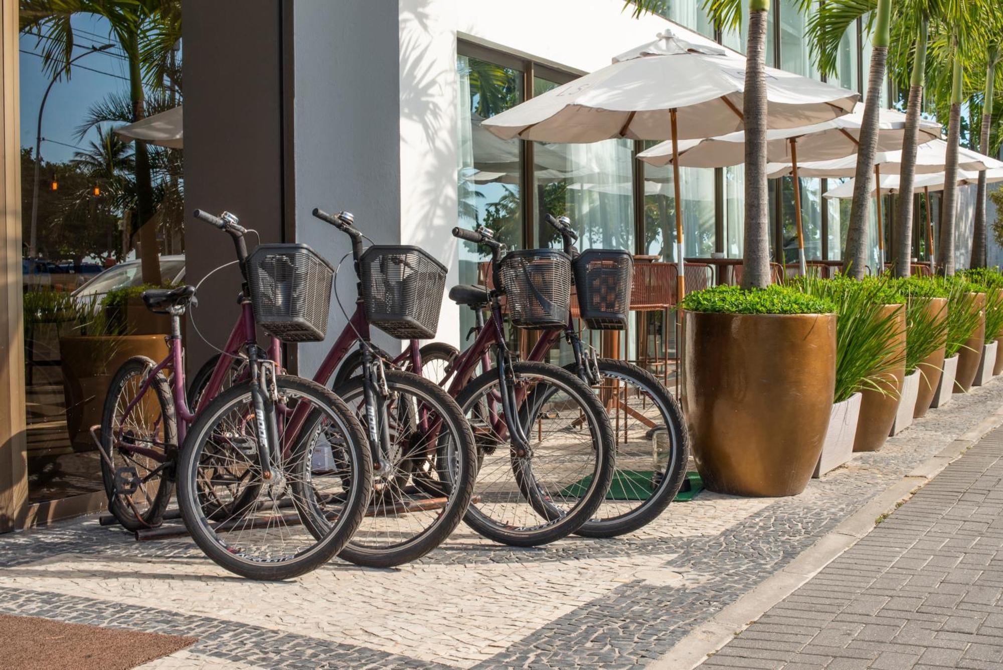 Lifestyle Laghetto Collection Hotell Rio de Janeiro Exteriör bild Bicycles at the Four Seasons Hotel, Miami