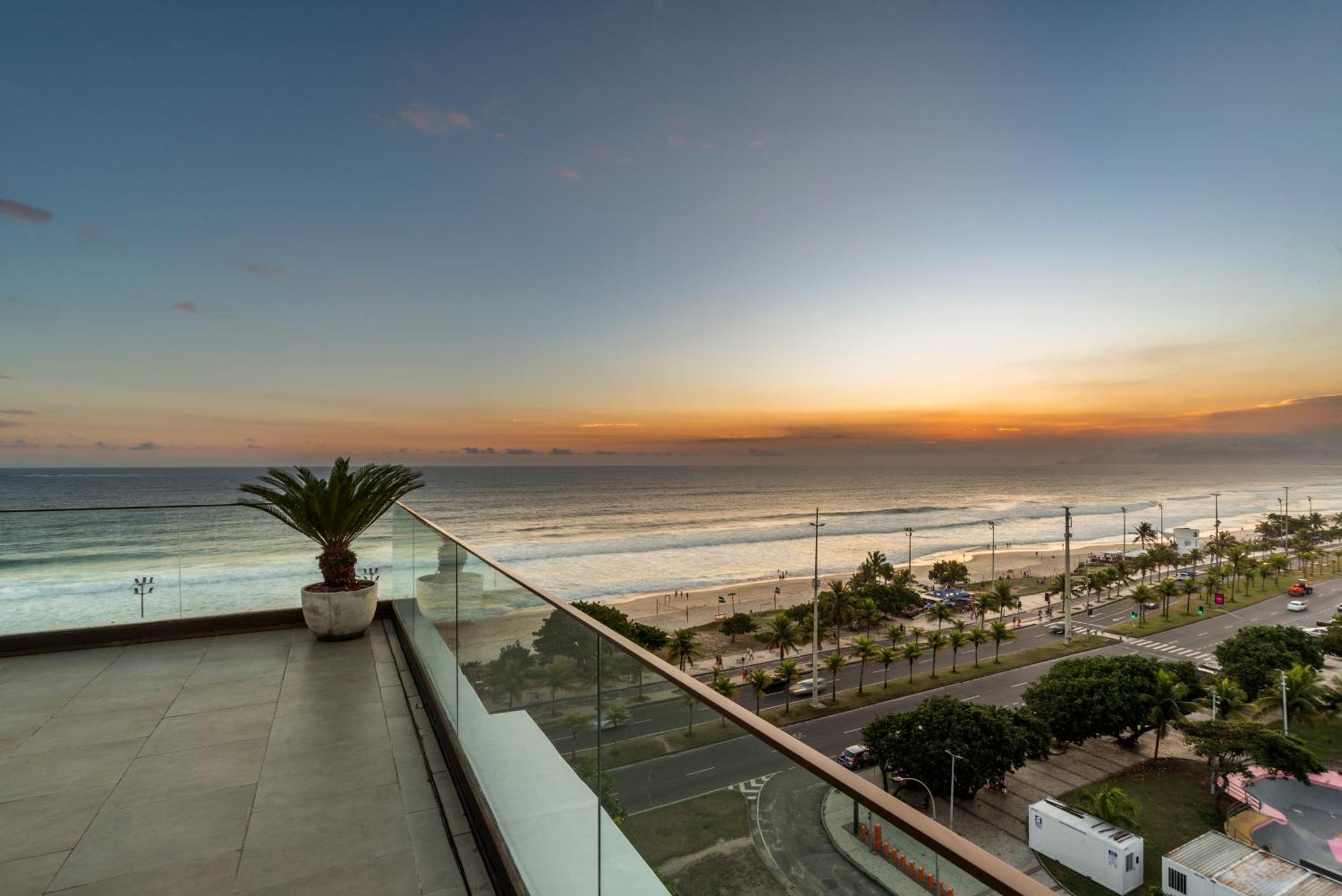 Lifestyle Laghetto Collection Hotell Rio de Janeiro Exteriör bild Sunset at the beach of Pimentel
